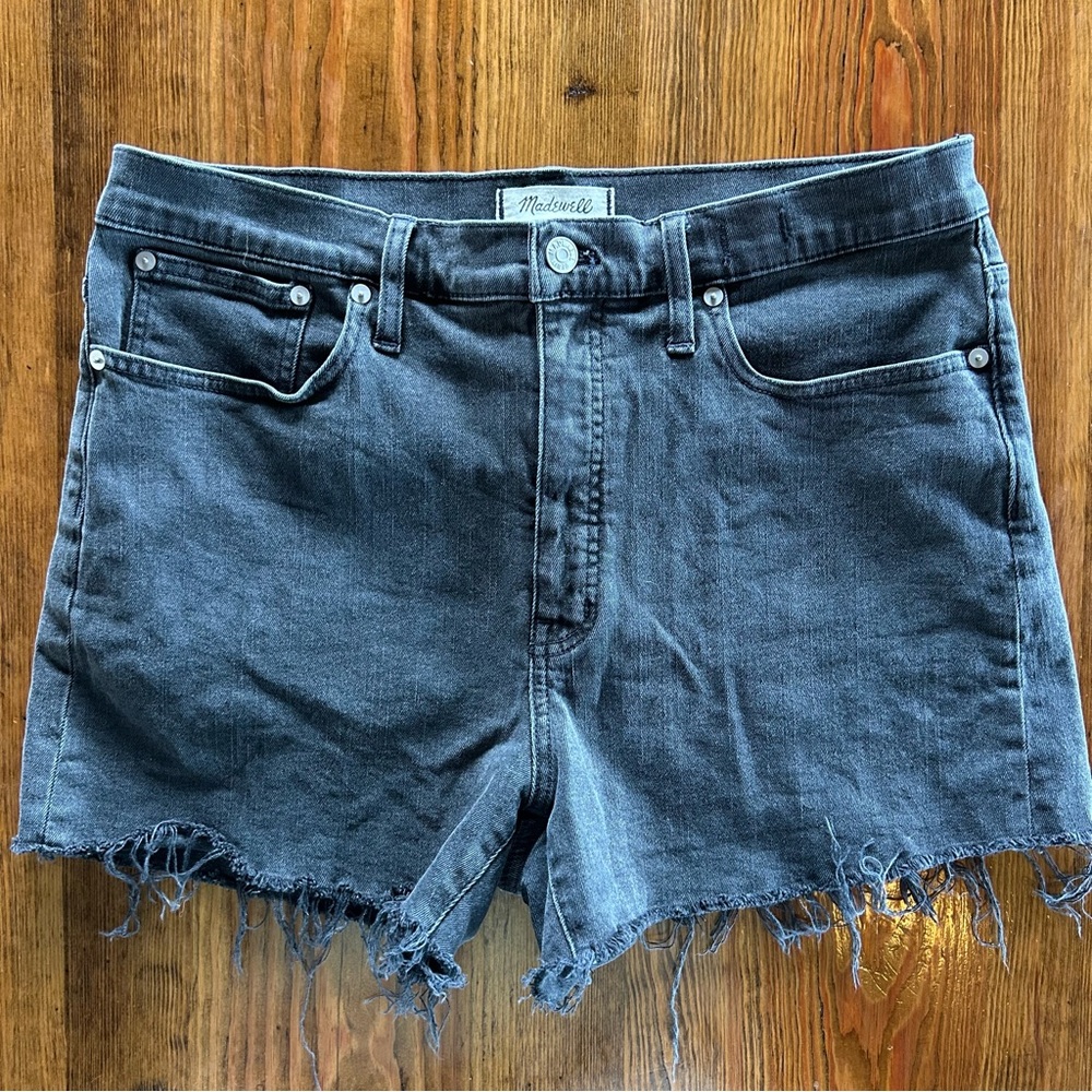 Madewell Black Sunwashed HR Denim Cut Off Shorts 30 10/12